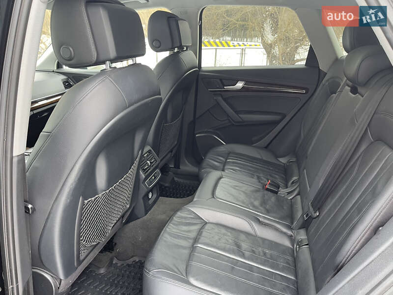 Внедорожник / Кроссовер Audi Q5 2017 в Ровно фото 32 Внедорожник / Кроссовер Audi Q5 2017 в Ровно