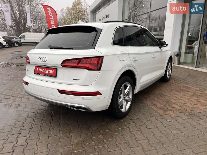 Внедорожник / Кроссовер Audi Q5 2017 в Житомире