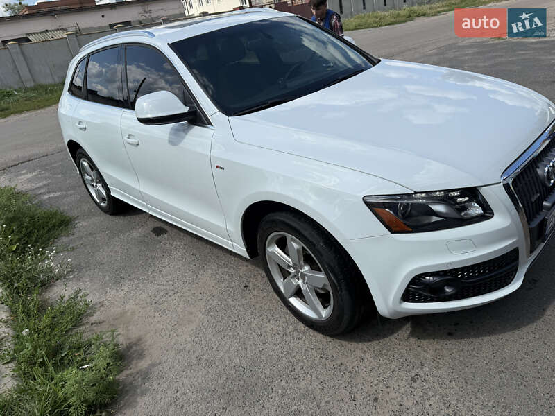 Позашляховик / Кросовер Audi Q5 2011 в Полтаві