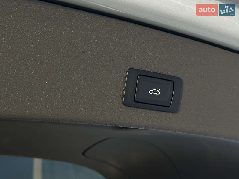 Позашляховик / Кросовер Audi Q5 2015 в Львові фото 31 Позашляховик / Кросовер Audi Q5 2015 в Львові