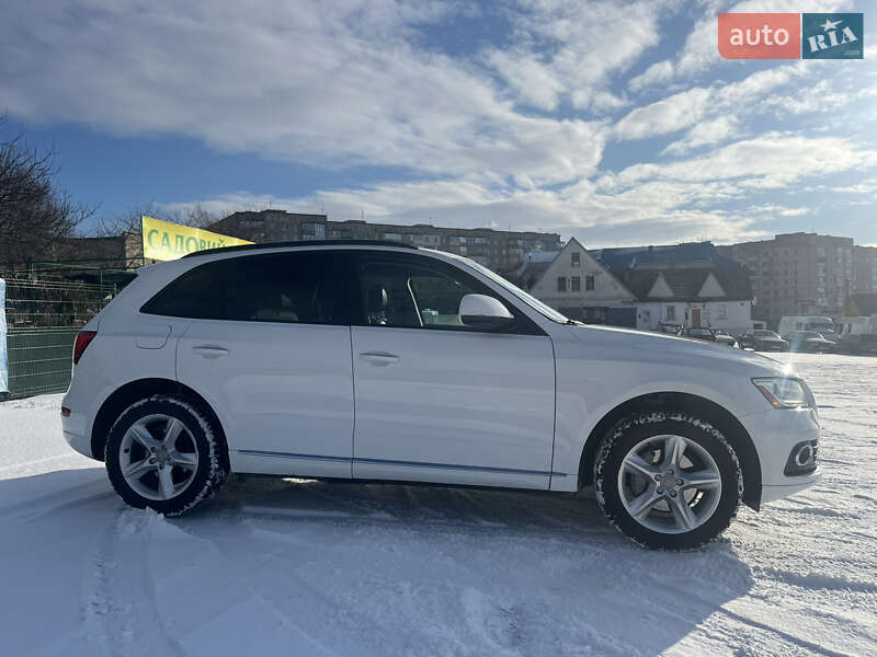 Внедорожник / Кроссовер Audi Q5 2015 в Ровно