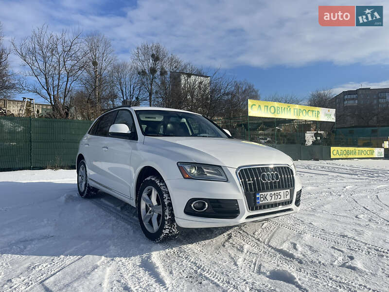 Внедорожник / Кроссовер Audi Q5 2015 в Ровно
