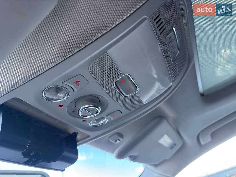 Позашляховик / Кросовер Audi Q5 2015 в Стрию