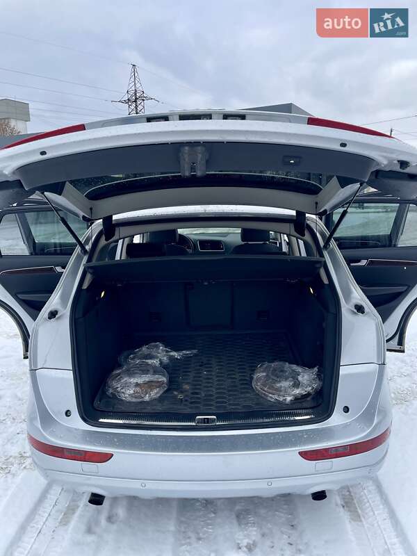 Позашляховик / Кросовер Audi Q5 2011 в Львові