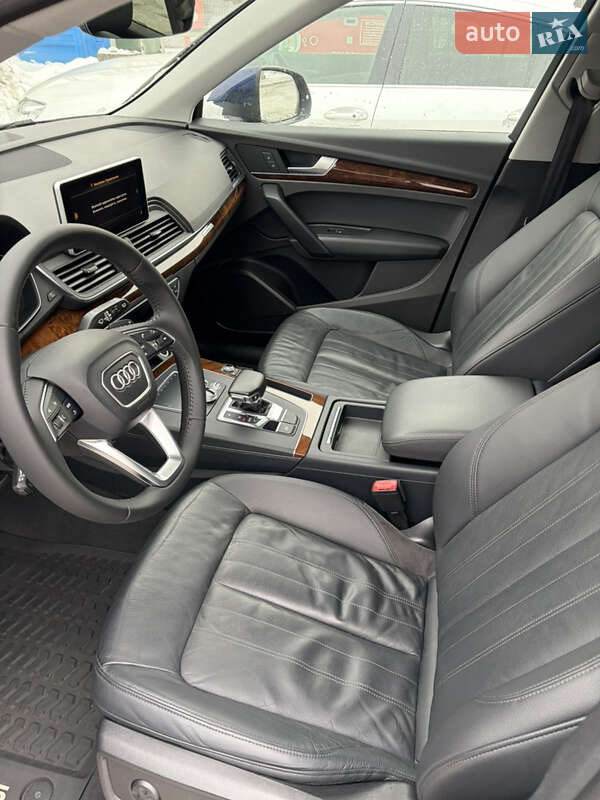 Позашляховик / Кросовер Audi Q5 2017 в Києві фото 20 Позашляховик / Кросовер Audi Q5 2017 в Києві