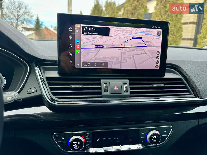 Внедорожник / Кроссовер Audi Q5 2021 в Киеве