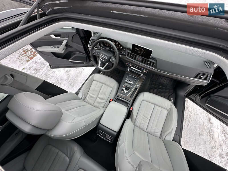 Внедорожник / Кроссовер Audi Q5 2018 в Киеве