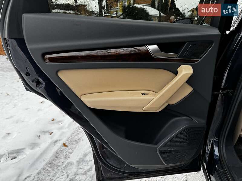 Внедорожник / Кроссовер Audi Q5 2017 в Киеве