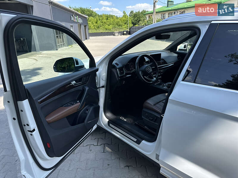 Внедорожник / Кроссовер Audi Q5 2019 в Львове