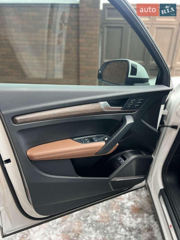 Внедорожник / Кроссовер Audi Q5 2023 в Харькове