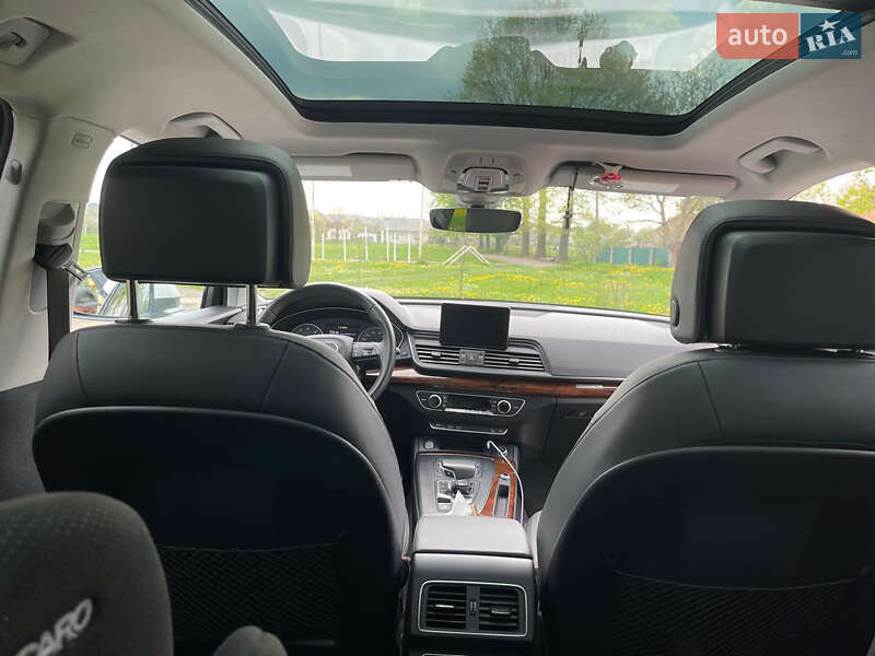 Позашляховик / Кросовер Audi Q5 2017 в Івано-Франківську