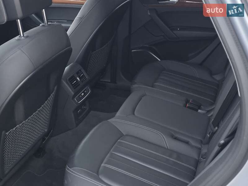 Позашляховик / Кросовер Audi Q5 2020 в Тернополі