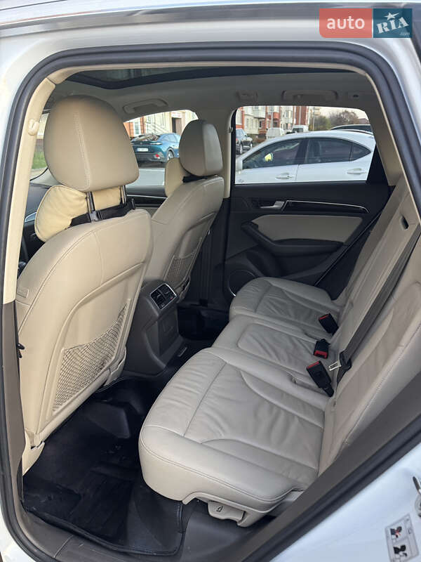 Внедорожник / Кроссовер Audi Q5 2014 в Тернополе