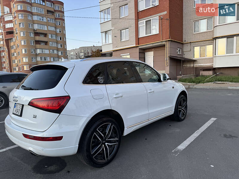 Внедорожник / Кроссовер Audi Q5 2014 в Тернополе