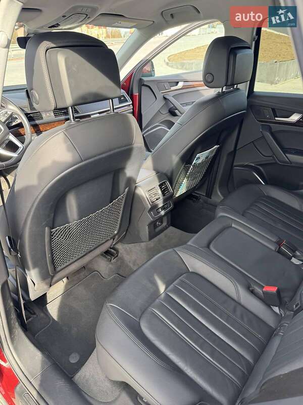 Внедорожник / Кроссовер Audi Q5 2019 в Тернополе