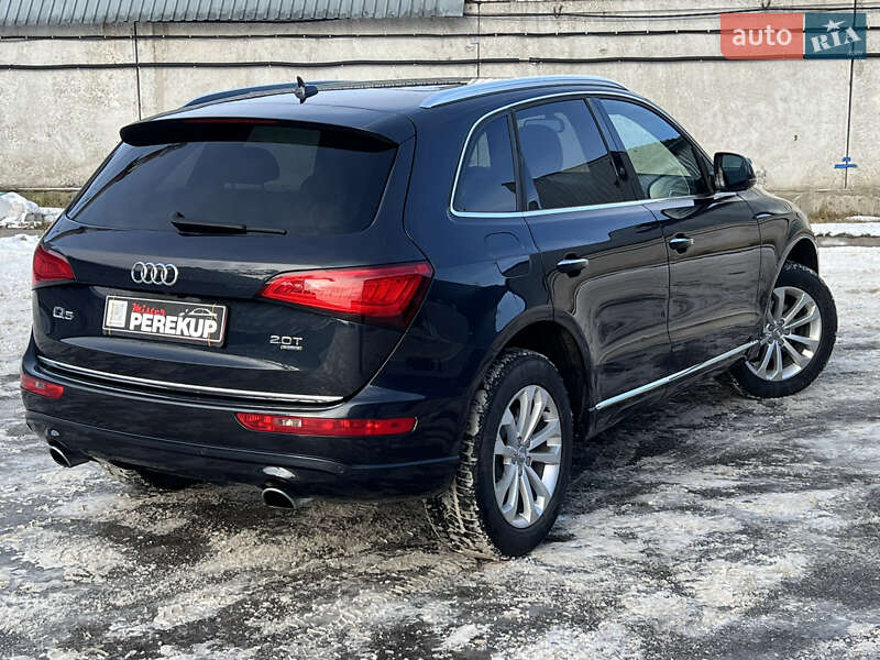 Позашляховик / Кросовер Audi Q5 2015 в Києві