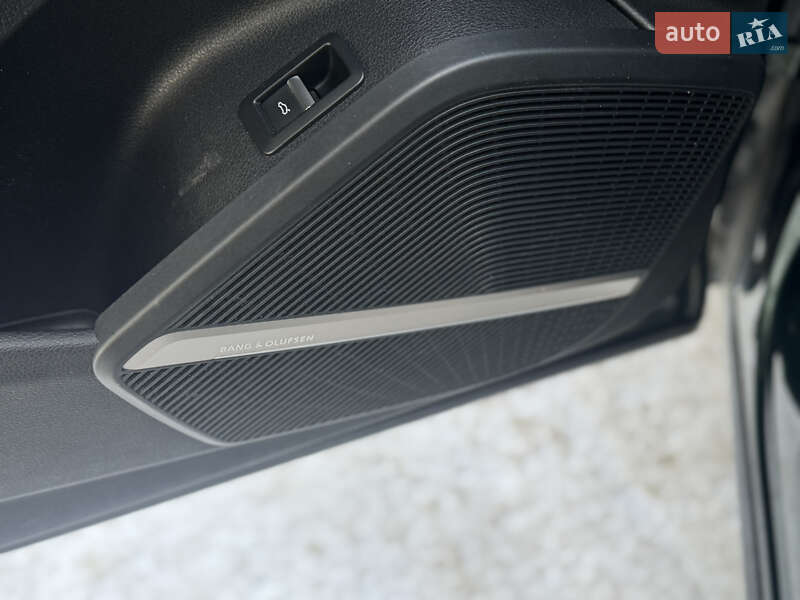 Внедорожник / Кроссовер Audi Q5 2017 в Львове