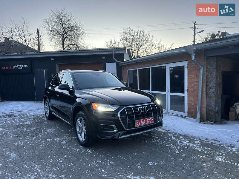 Позашляховик / Кросовер Audi Q5 2021 в Володимирі
