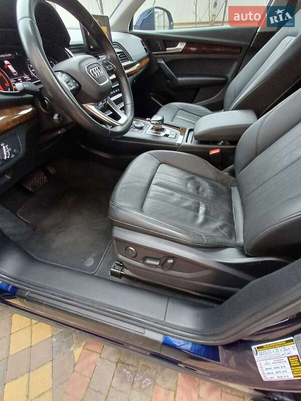 Позашляховик / Кросовер Audi Q5 2020 в Івано-Франківську