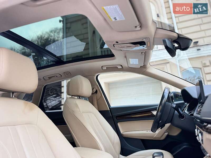 Позашляховик / Кросовер Audi Q5 2017 в Києві