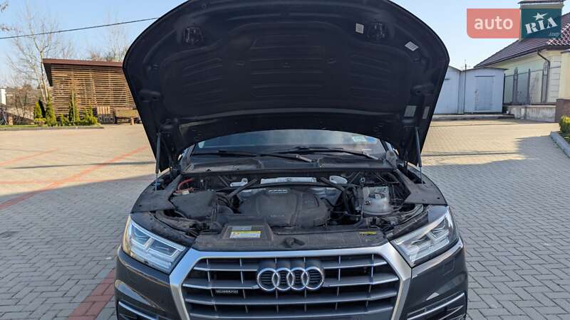 Внедорожник / Кроссовер Audi Q5 2017 в Золочеве