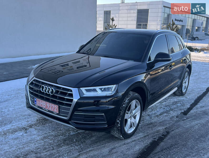 Внедорожник / Кроссовер Audi Q5 2017 в Луцке