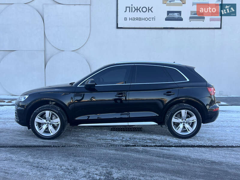 Внедорожник / Кроссовер Audi Q5 2017 в Луцке