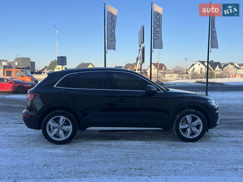 Внедорожник / Кроссовер Audi Q5 2017 в Луцке