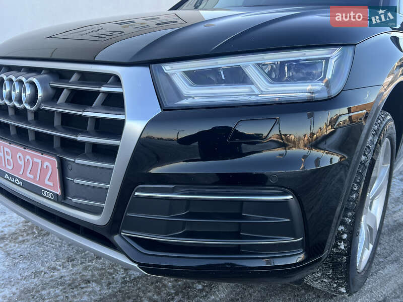 Внедорожник / Кроссовер Audi Q5 2017 в Луцке