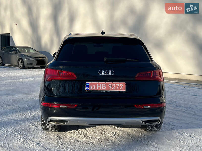 Внедорожник / Кроссовер Audi Q5 2017 в Луцке