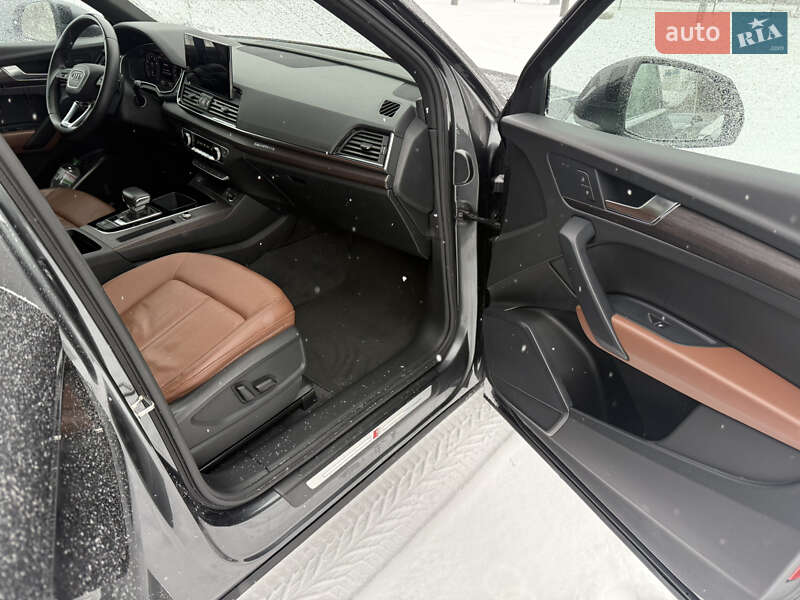 Внедорожник / Кроссовер Audi Q5 2022 в Киеве