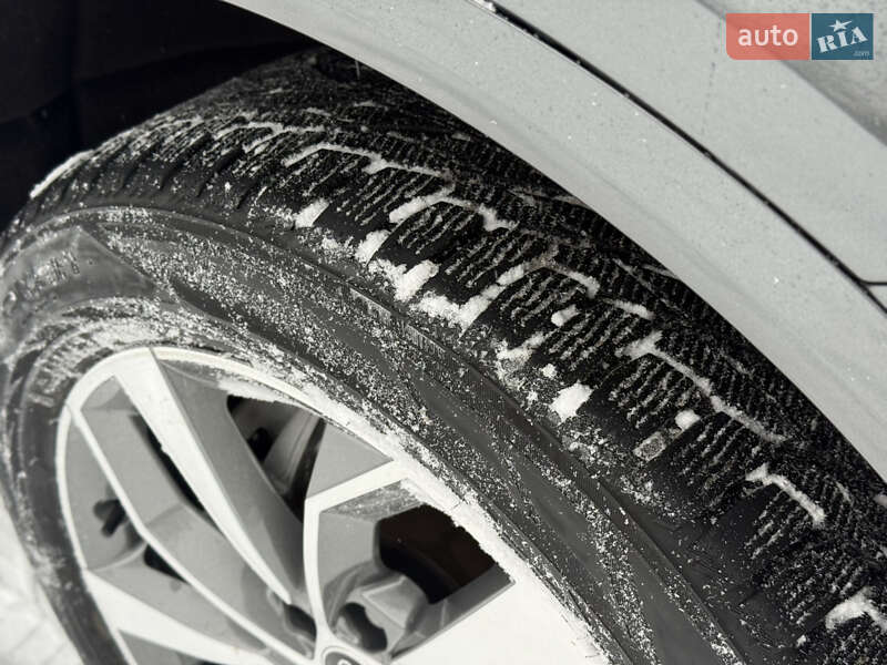 Внедорожник / Кроссовер Audi Q5 2022 в Киеве