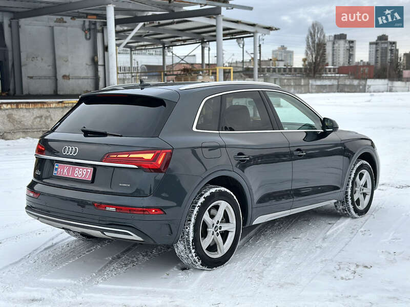 Внедорожник / Кроссовер Audi Q5 2020 в Киеве