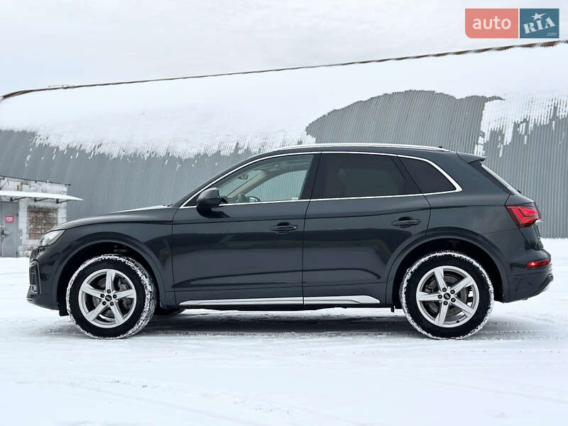 Внедорожник / Кроссовер Audi Q5 2020 в Киеве