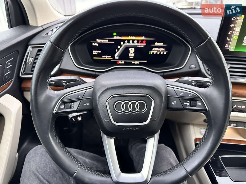 Внедорожник / Кроссовер Audi Q5 2020 в Киеве