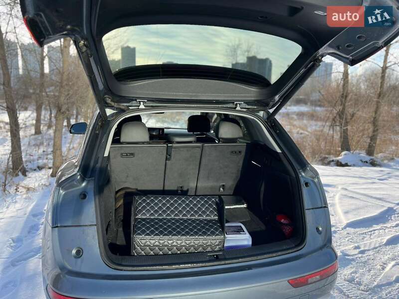 Позашляховик / Кросовер Audi Q5 2017 в Києві