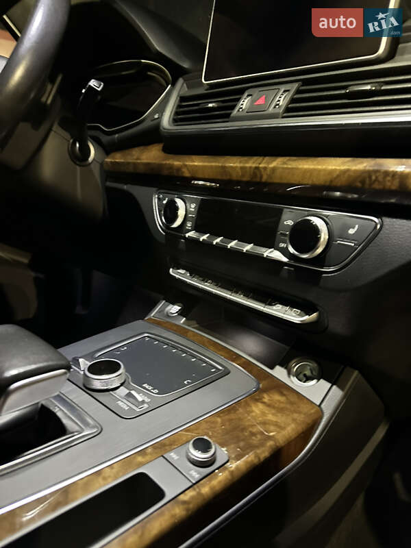 Внедорожник / Кроссовер Audi Q5 2018 в Львове