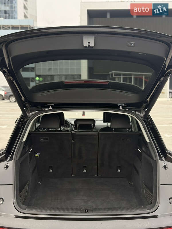 Внедорожник / Кроссовер Audi Q5 2018 в Киеве