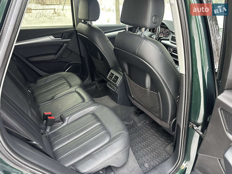 Позашляховик / Кросовер Audi Q5 2017 в Києві