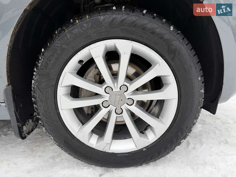 Внедорожник / Кроссовер Audi Q5 2016 в Киеве