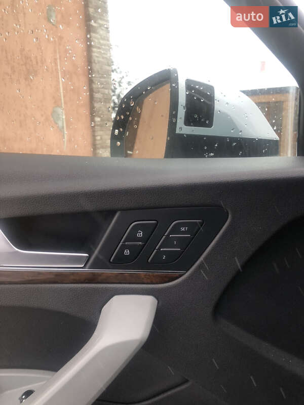 Внедорожник / Кроссовер Audi Q5 2018 в Сколе