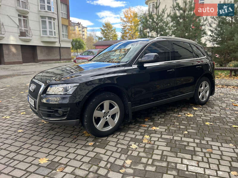 Внедорожник / Кроссовер Audi Q5 2011 в Богородчанах