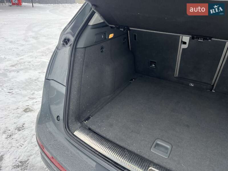 Внедорожник / Кроссовер Audi Q5 2015 в Дубно фото 83 Внедорожник / Кроссовер Audi Q5 2015 в Дубно
