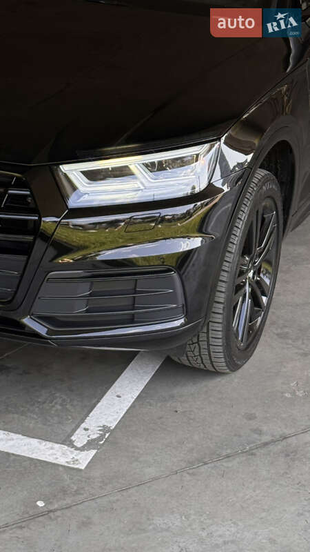 Внедорожник / Кроссовер Audi Q5 2017 в Львове