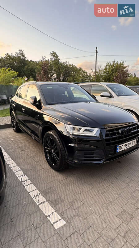 Внедорожник / Кроссовер Audi Q5 2017 в Львове