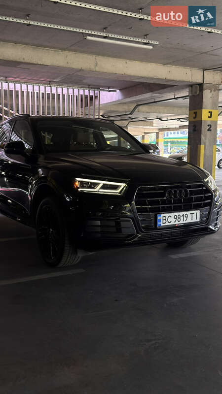 Внедорожник / Кроссовер Audi Q5 2017 в Львове