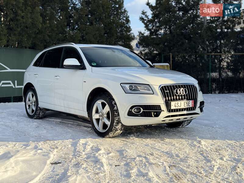 Внедорожник / Кроссовер Audi Q5 2016 в Черновцах