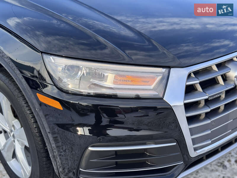 Внедорожник / Кроссовер Audi Q5 2020 в Ивано-Франковске