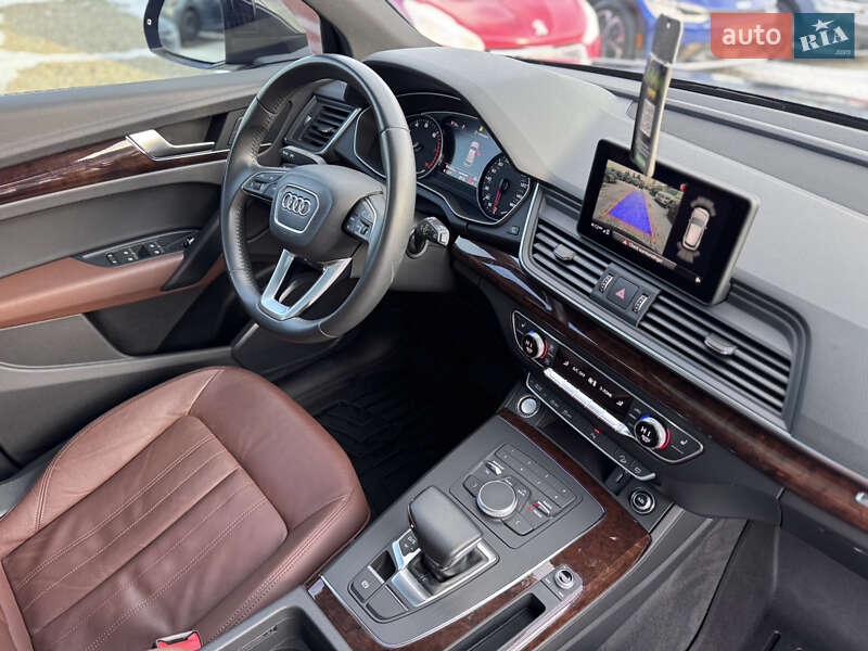 Внедорожник / Кроссовер Audi Q5 2020 в Ивано-Франковске