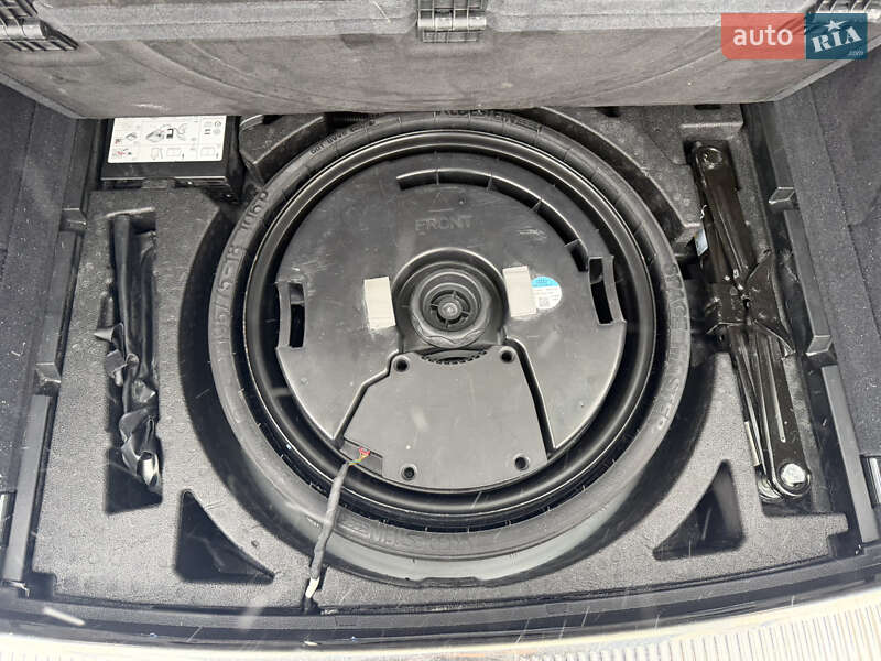 Внедорожник / Кроссовер Audi Q5 2018 в Луцке